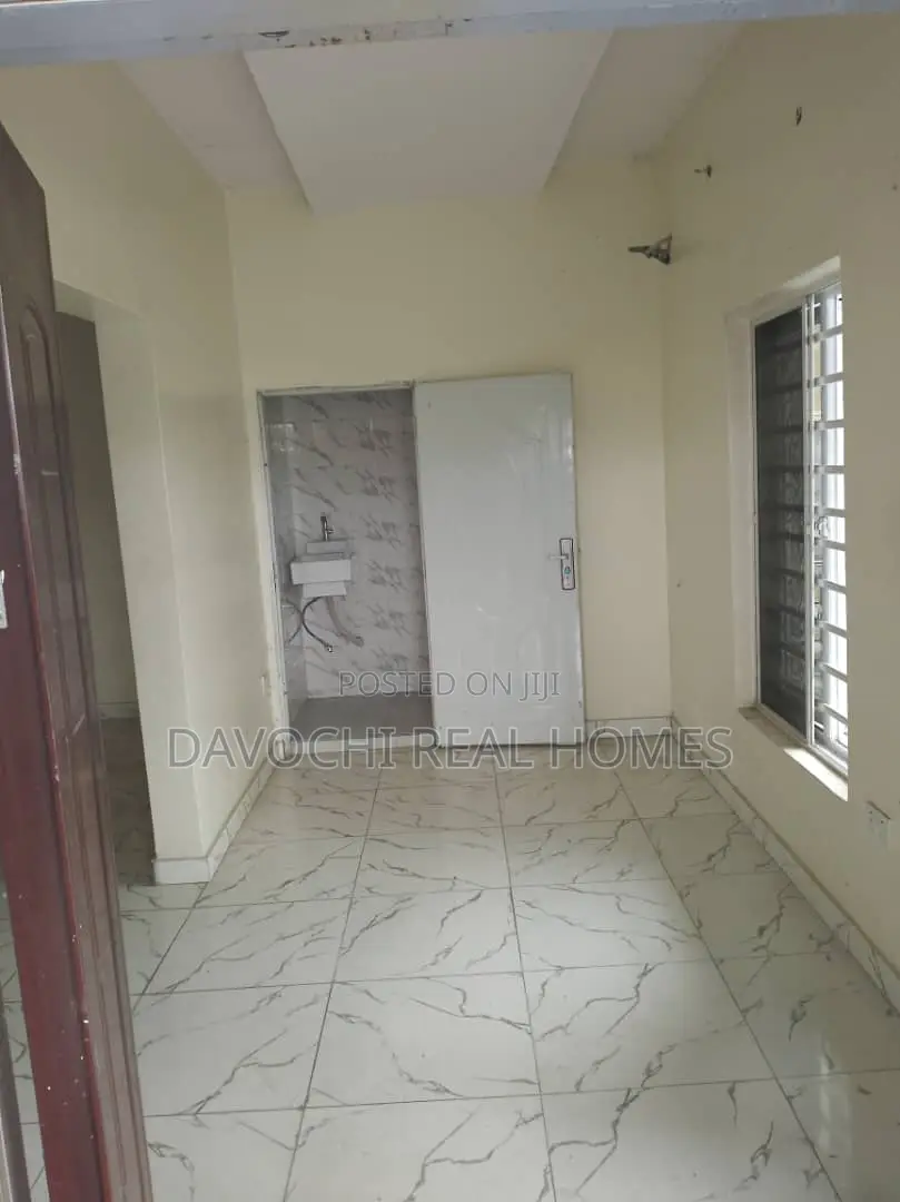 3bdrm Apartment in Hopeville Estate, for rent in Sangotedo