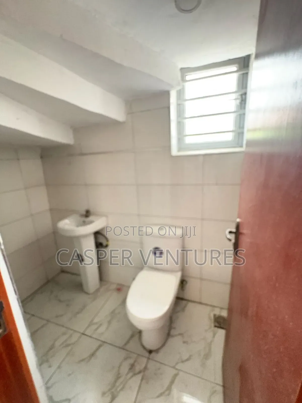 Studio Apartment in Royal View, Ikota for rent in Ikota