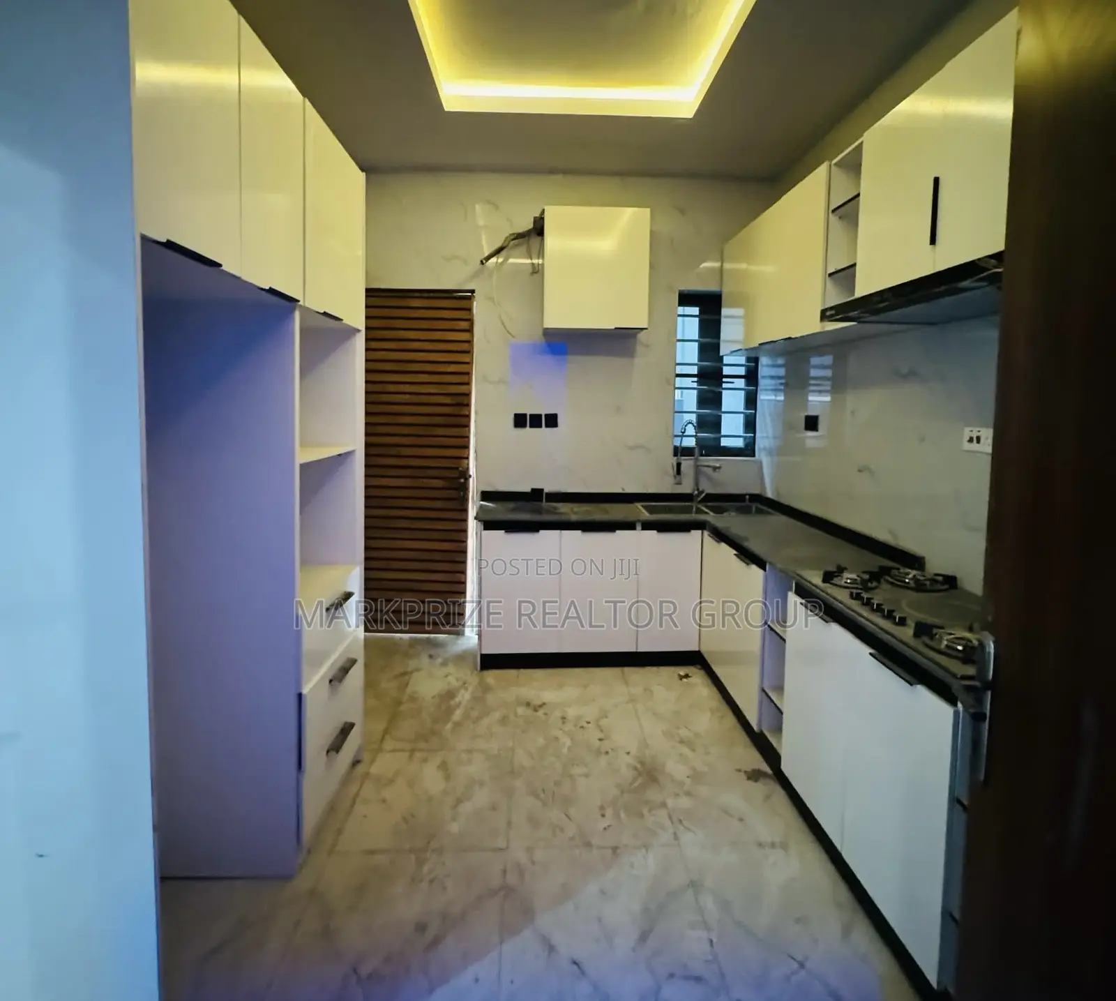 4bdrm Duplex in Opebi Ikeja Lagos for sale in Opebi