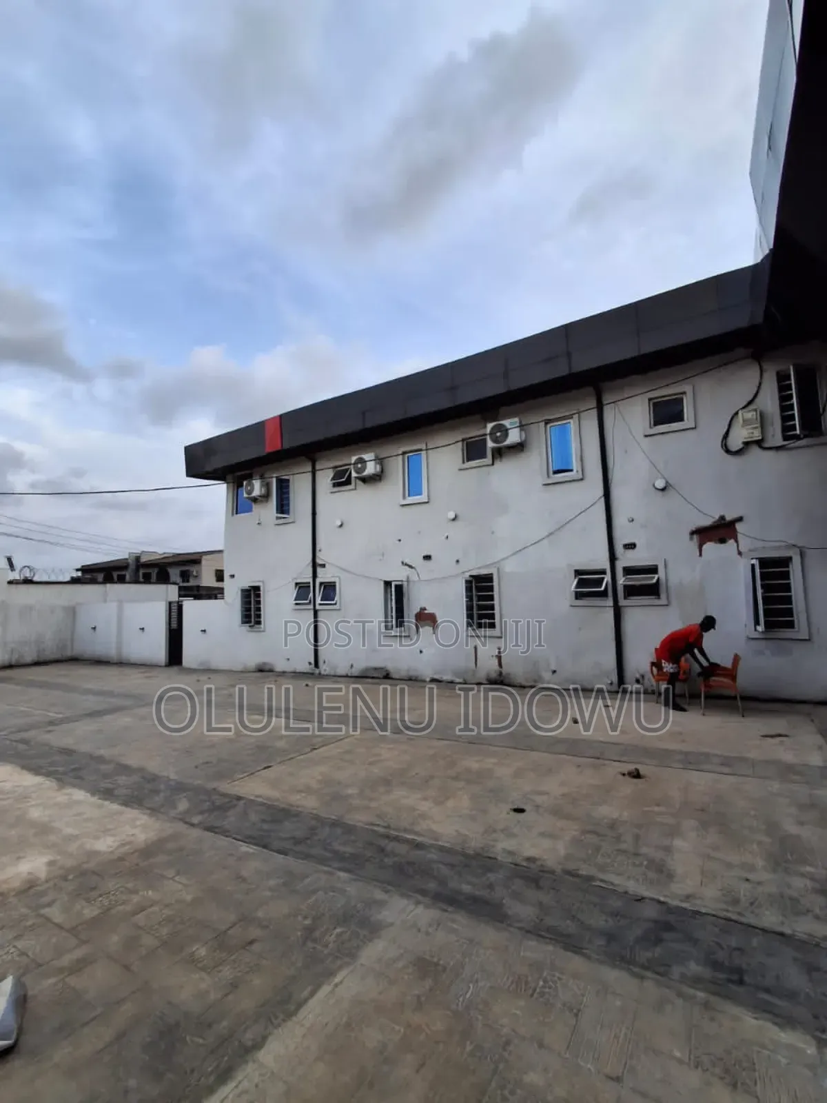 A Functional 9roooms and Unfinished 9 Rooms Hotel at Shasha in Alimosho