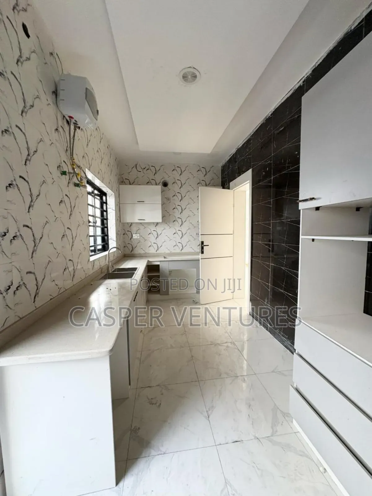 4bdrm Duplex in West, Ikota for sale in Ikota