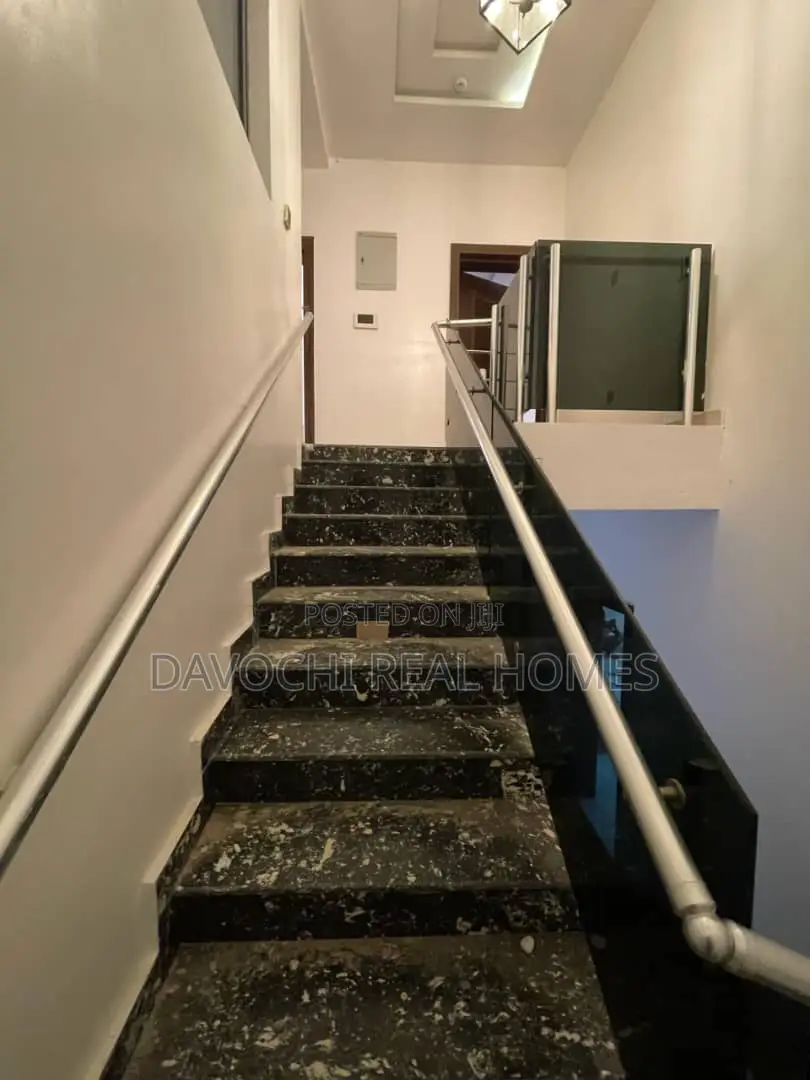 4bdrm Duplex in Lekki Phase1 for rent in Lekki Phase 1