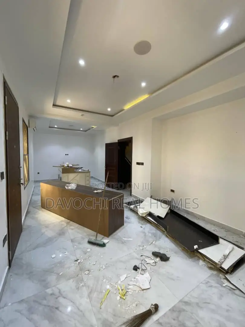 4bdrm Duplex in Lekki Phase1 for rent in Lekki Phase 1