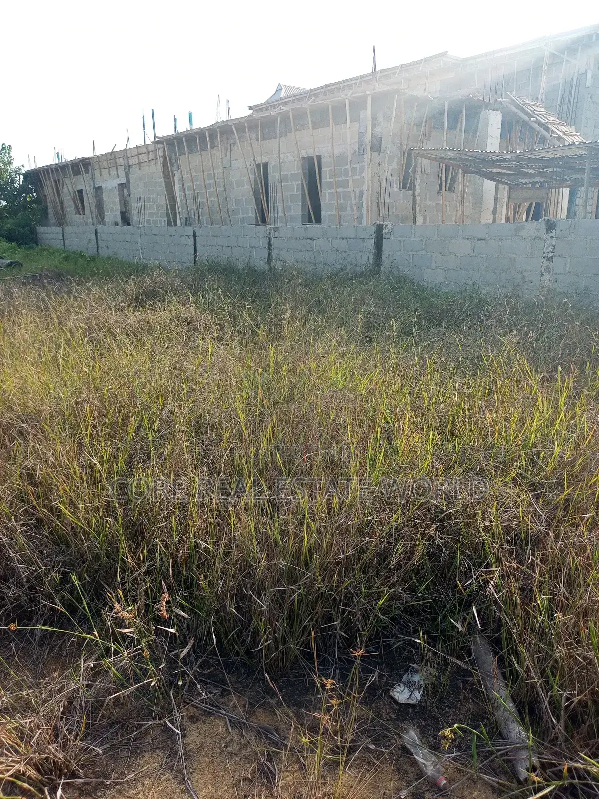 Buy and Build Land, Along Main Rd Ajata Ibeku, Umuahia in Umuahia