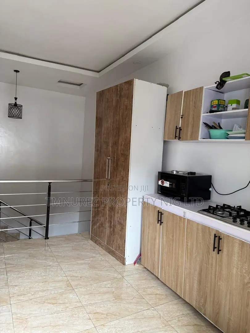 Furnished Studio Apartment in Orchild, Chevron for rent in Chevron