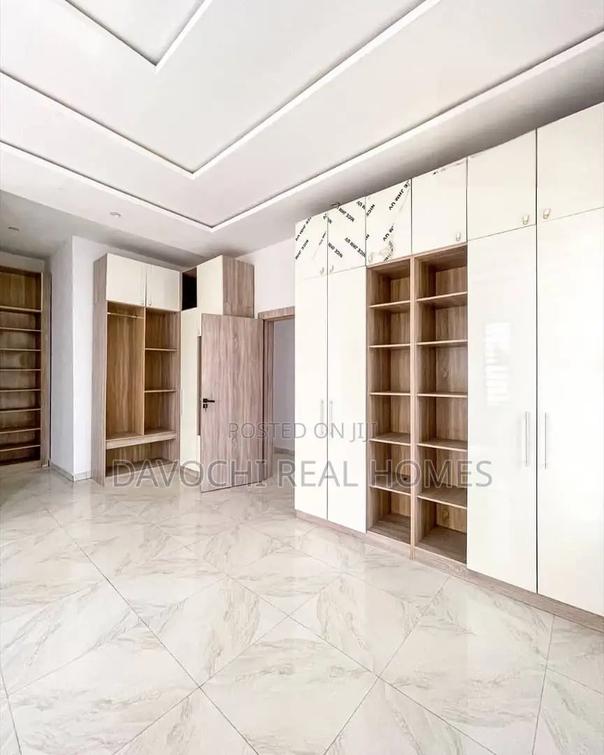 4bdrm Duplex in Ikota, Lekki for rent in Ikota