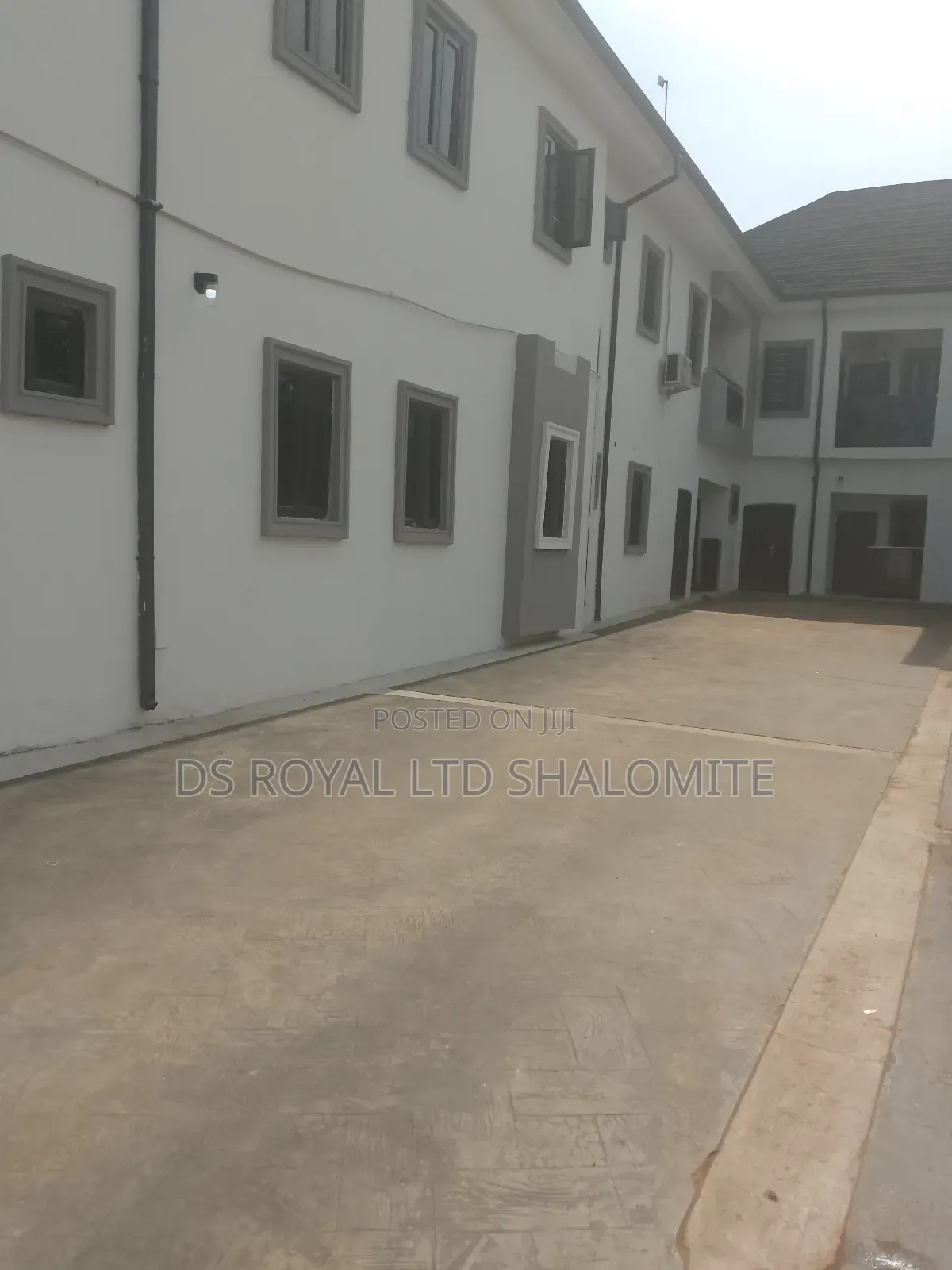 3bdrm Block of Flats in Benin City for sale in Benin City