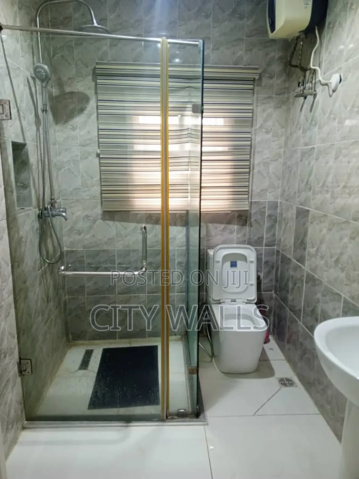 Furnished 2bdrm Block of Flats in Banana Island for rent in Banana Island