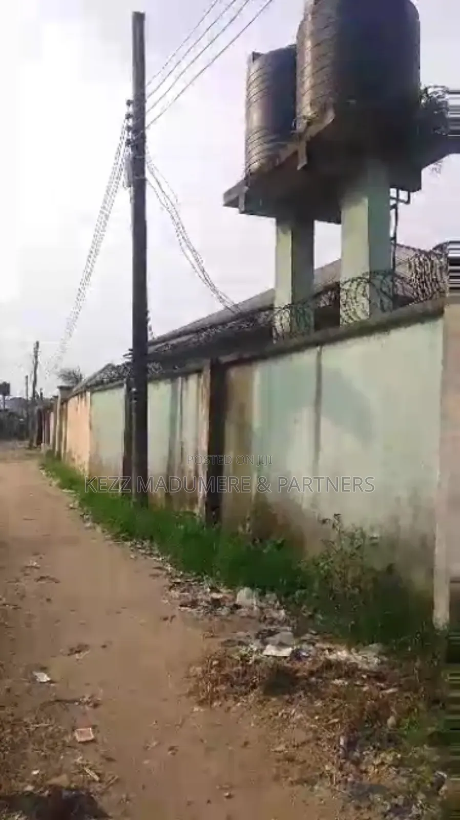 12bdrm Block of Flats in Sars Road Port for sale in Port-Harcourt