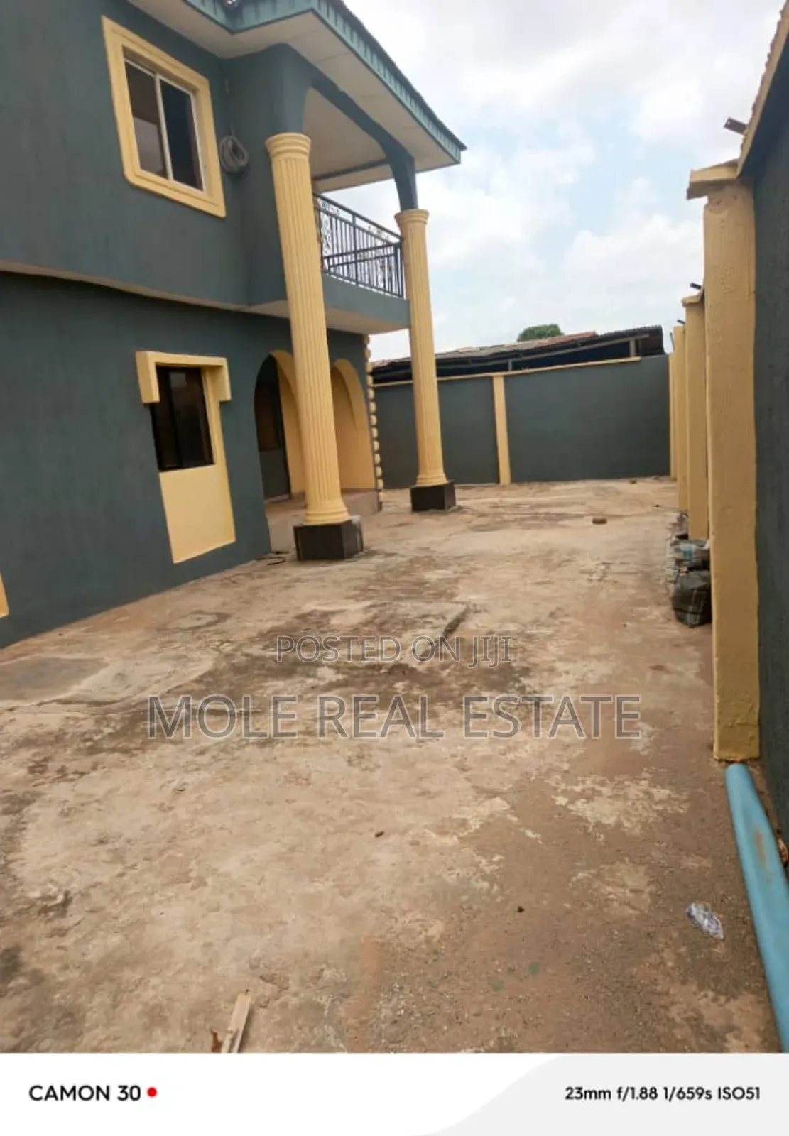 3bdrm Block of Flats in Toll Gate, Ajegunle for sale in Ajegunle
