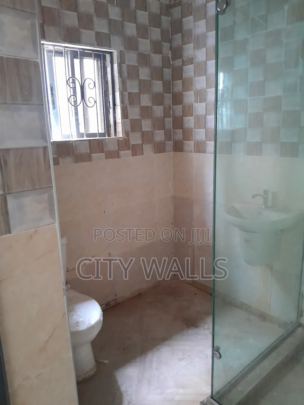 2bdrm Block of Flats in Seaside Estate, Badore for rent in Badore