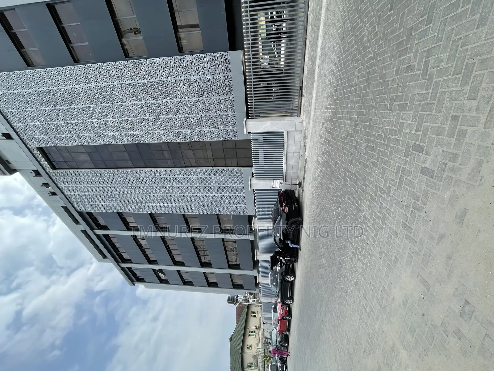 Office Space for Rent at Lekki Phase1 in Lekki Phase 1