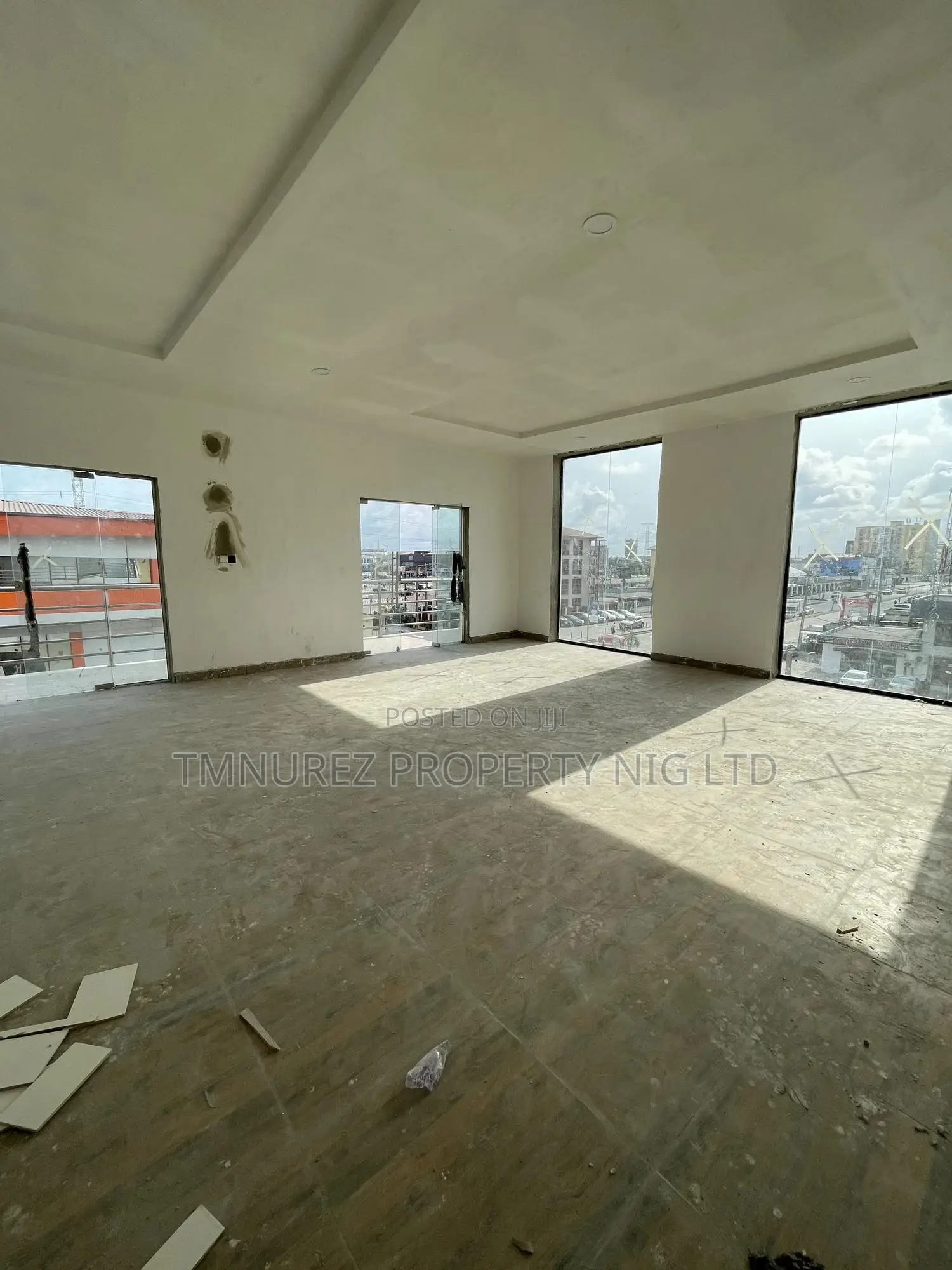 Shop Showroom for Rent in Lekki Phase 1