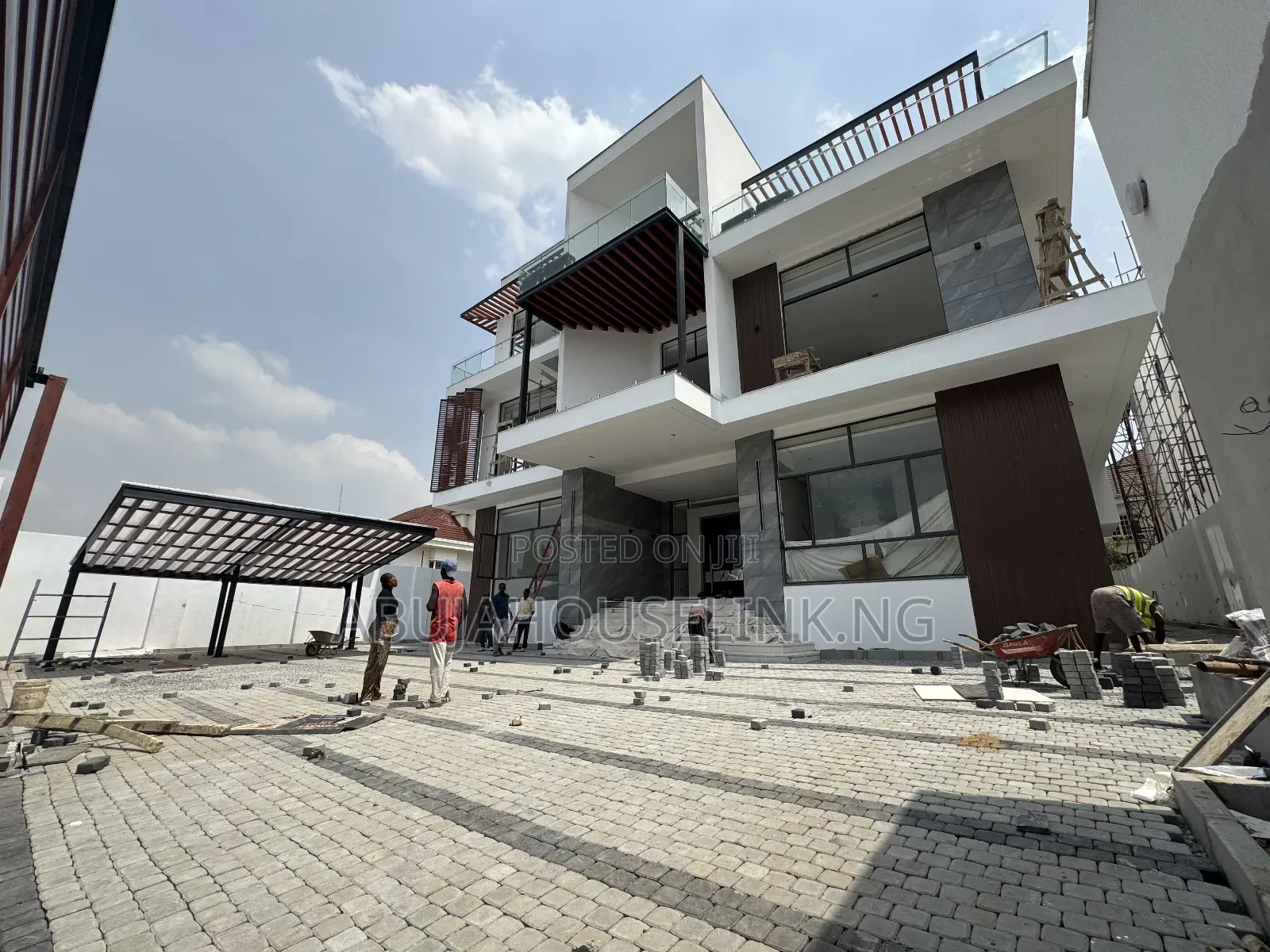8bdrm Duplex in Asokoro Main Abuja, Guzape District for sale in Guzape District