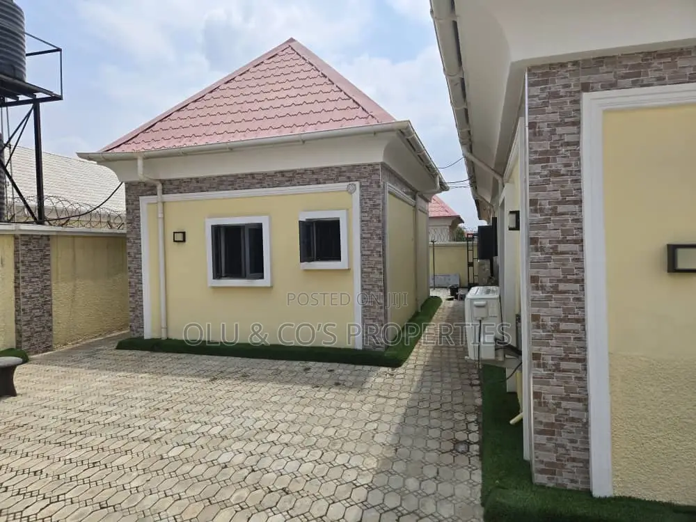 Furnished 3bdrm Bungalow in Fortroyal Estate, Lugbe District for sale in Lugbe District