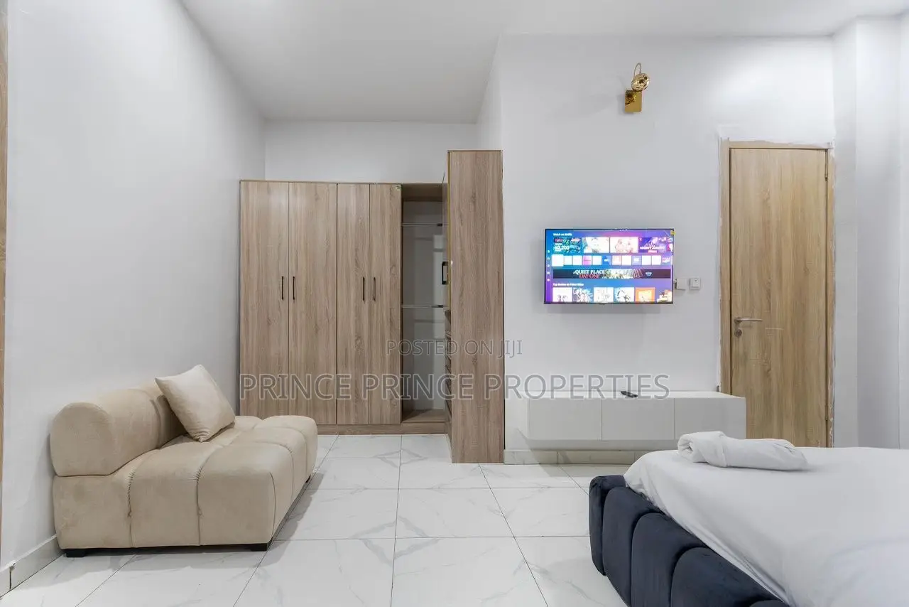 Furnished 2bdrm Block of Flats in Surulere for rent in Surulere