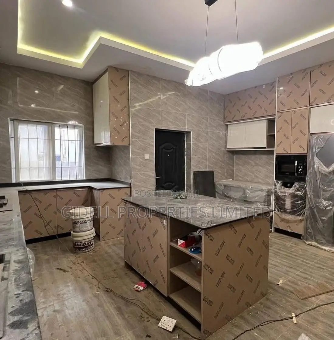 6bdrm Duplex in Kaura for sale in Kaura