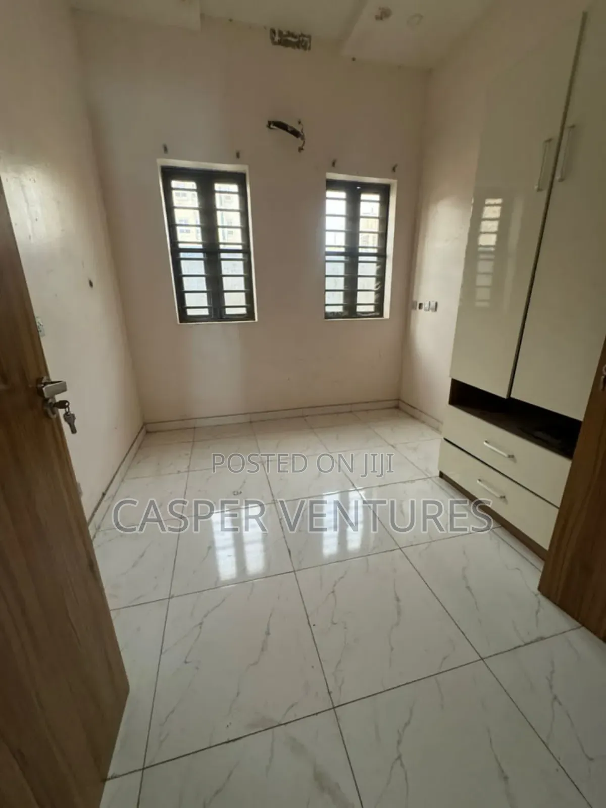 1bdrm Shared Apartment in Ikota Villa for rent in Ikota