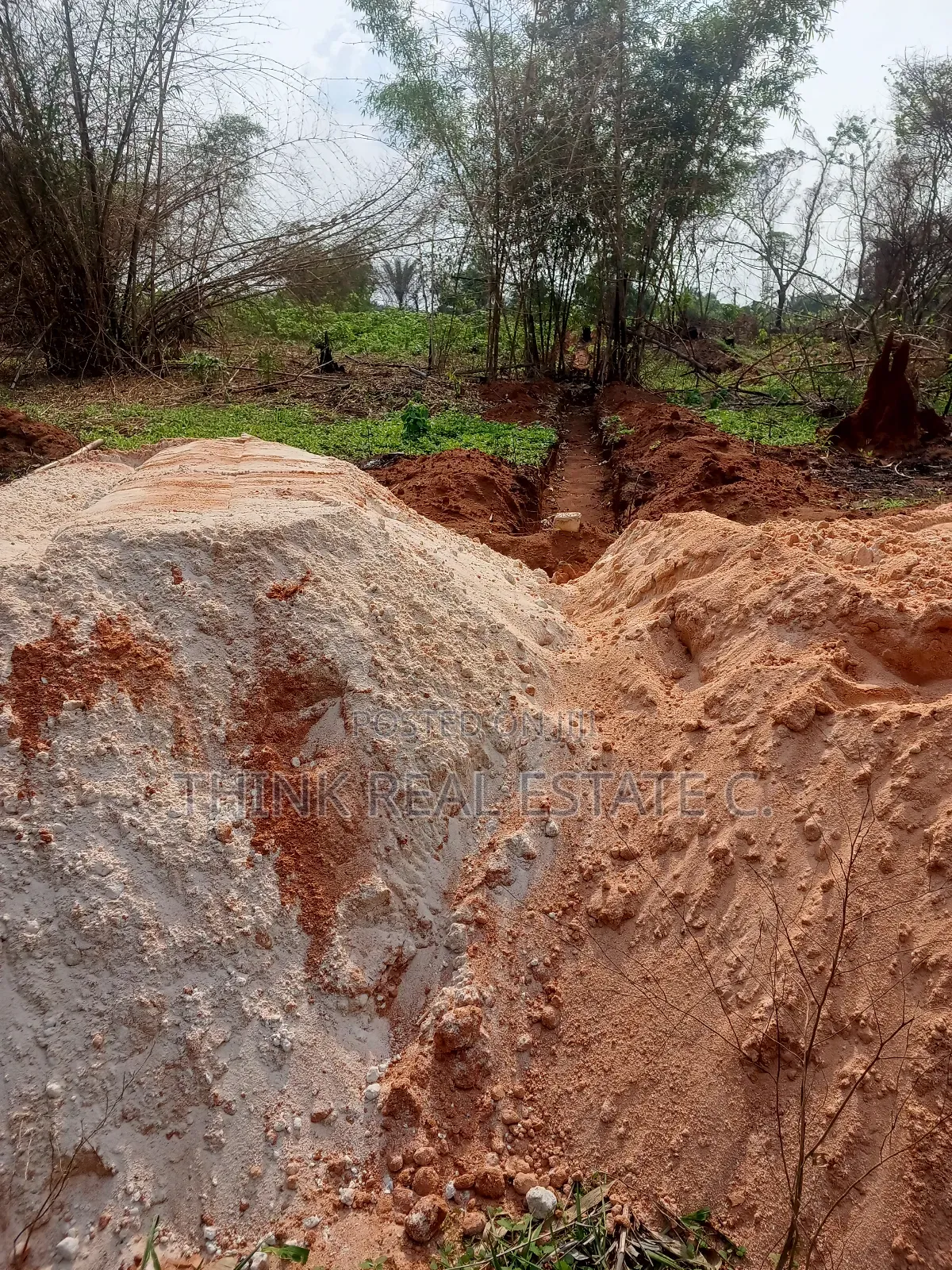 100/100 Land at Ekowe,Ekiadolor for Sale,Has C of O for 2m in Benin City