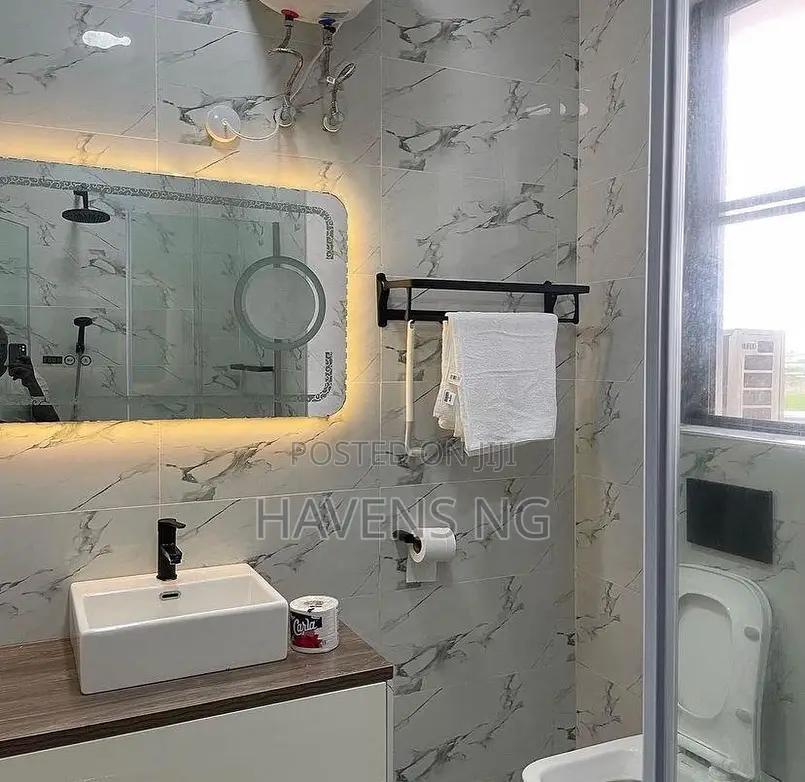 Modern 1-Bedroom Apartment in Lekki Phase 1