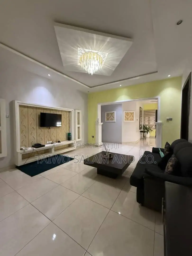 Furnished 5bdrm Duplex in Samonda for sale in Samonda
