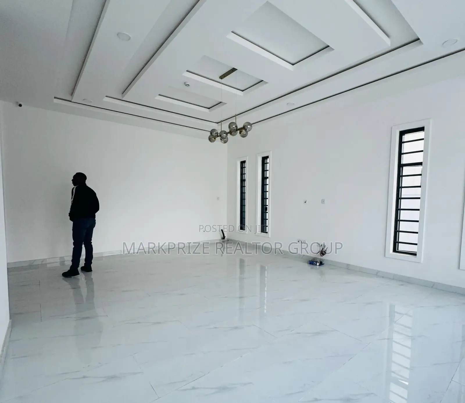 5bdrm Duplex in Omole Phase 1 Lagos for sale in Omole Phase 1