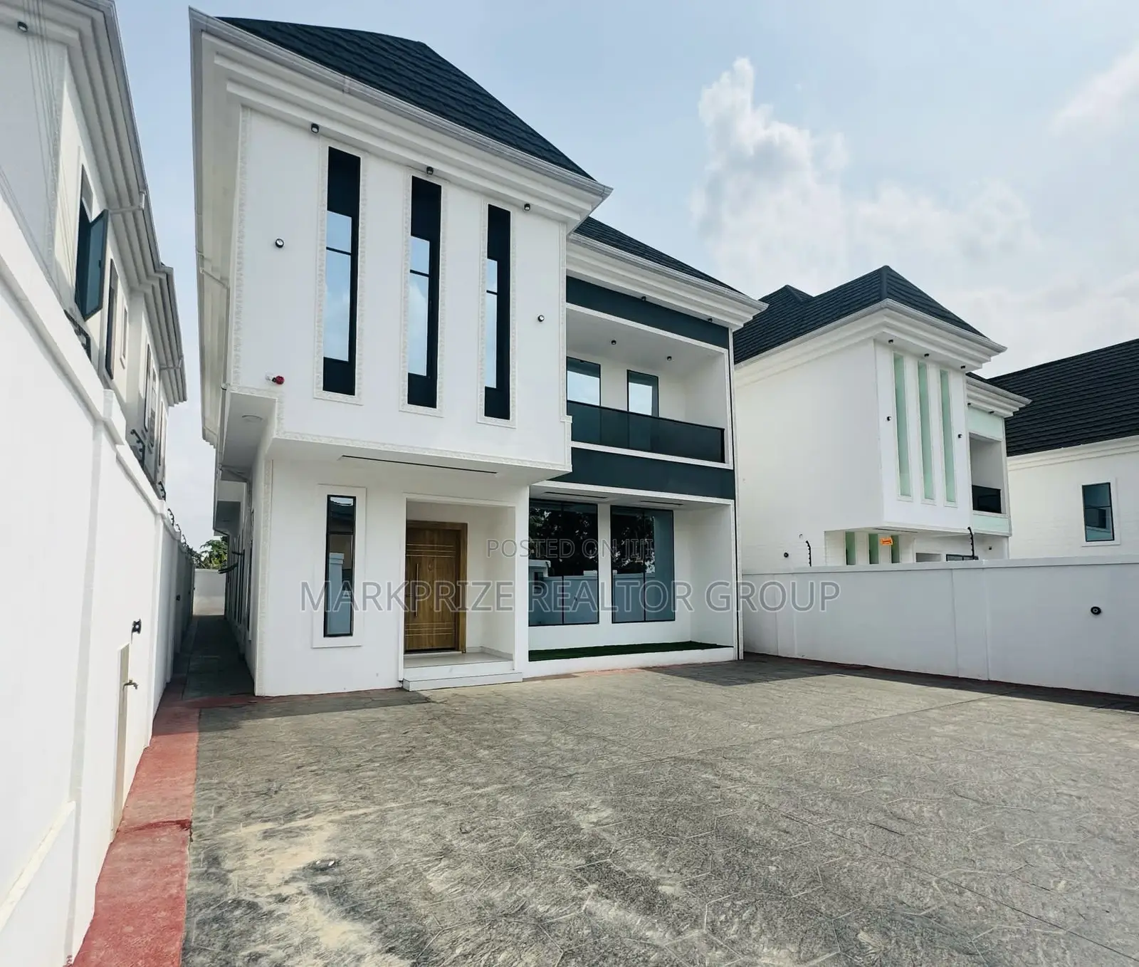 5bdrm Duplex in Omole Phase 1 Lagos for sale in Omole Phase 1