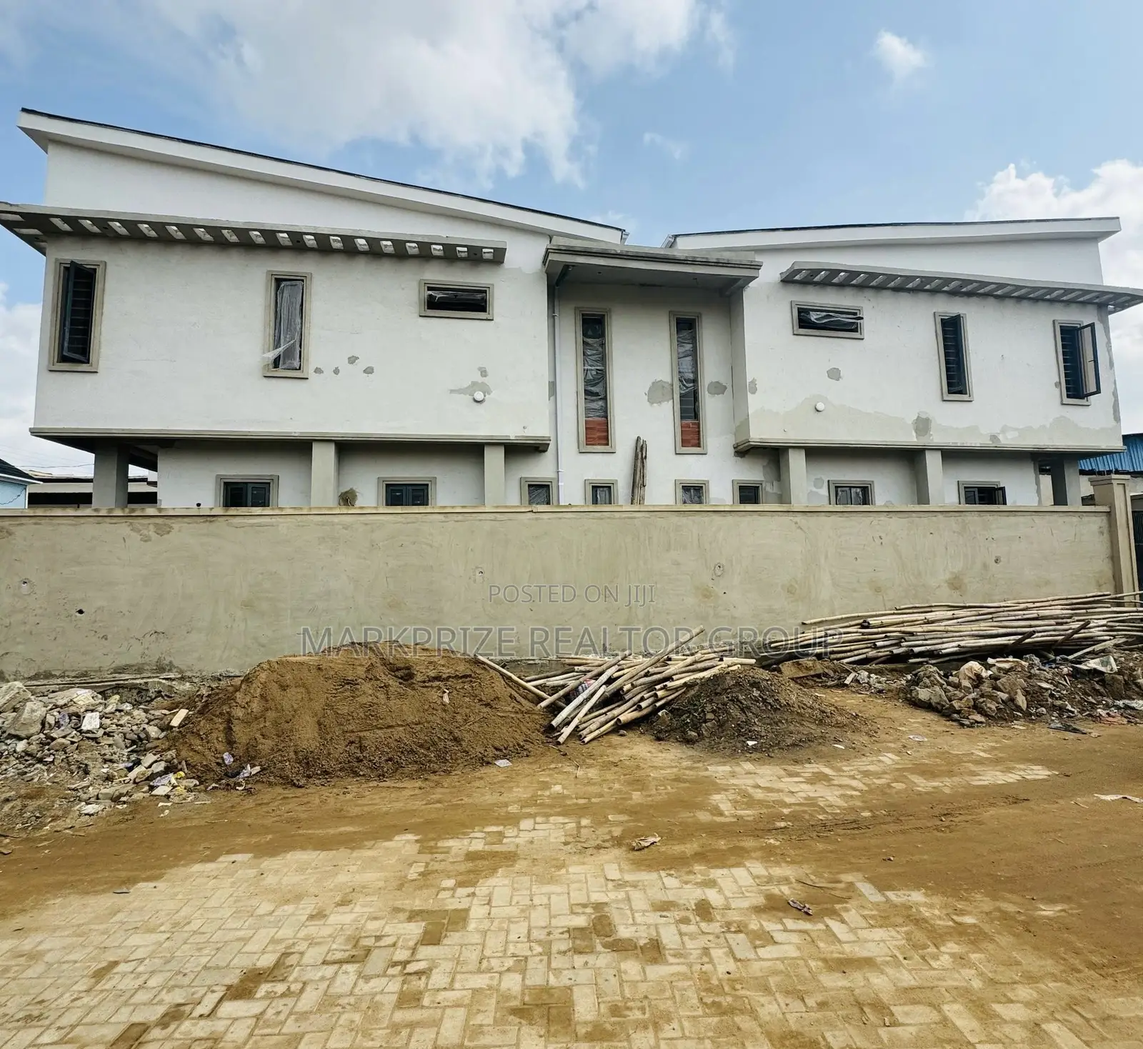 4bdrm Duplex in Magodo Isheri Lagos for sale in Magodo Isheri