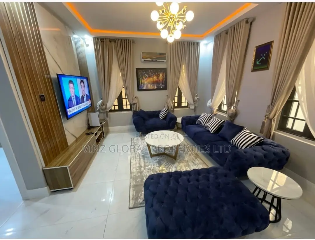 Luxury 3 Bedroom Duplex With Ps5, Gym, DSTV Wifi in Lekki