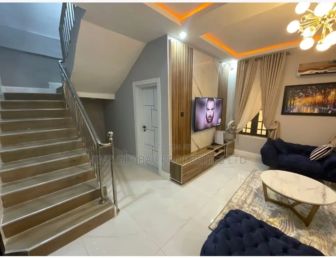 Luxury 3 Bedroom Duplex With Ps5, Gym, DSTV Wifi in Lekki