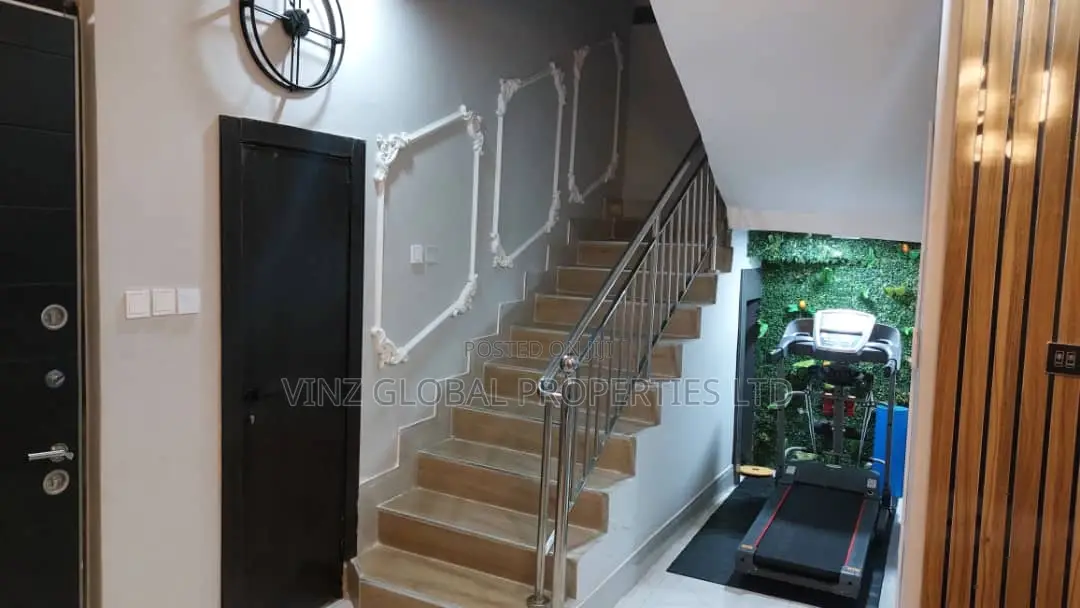 Luxury 3 Bedroom Duplex With Ps5, Gym, DSTV Wifi in Lekki
