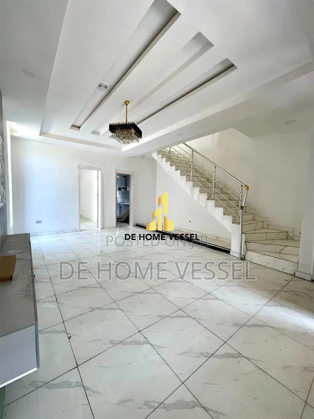 3bdrm Townhouse/Terrace in Ikota for sale in Ikota