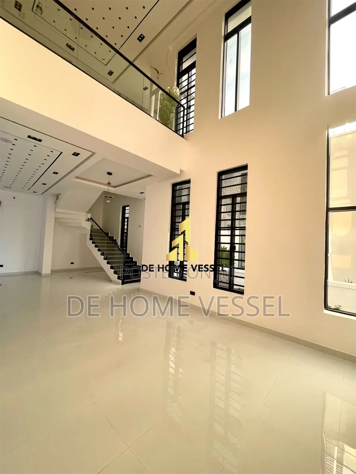5bdrm Duplex in Osapa london for sale in Osapa london