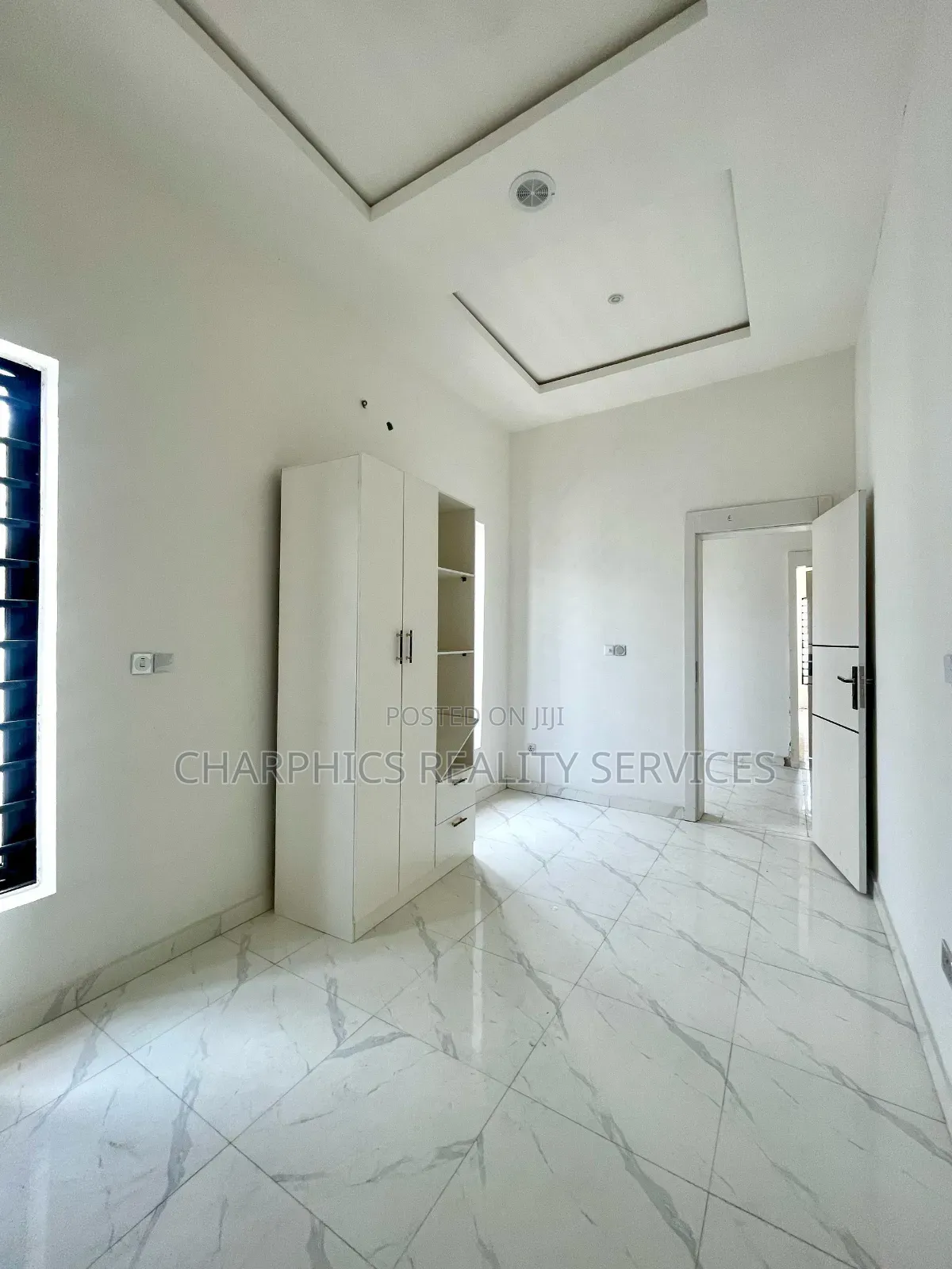 4bdrm Duplex in Ikota for sale in Ikota