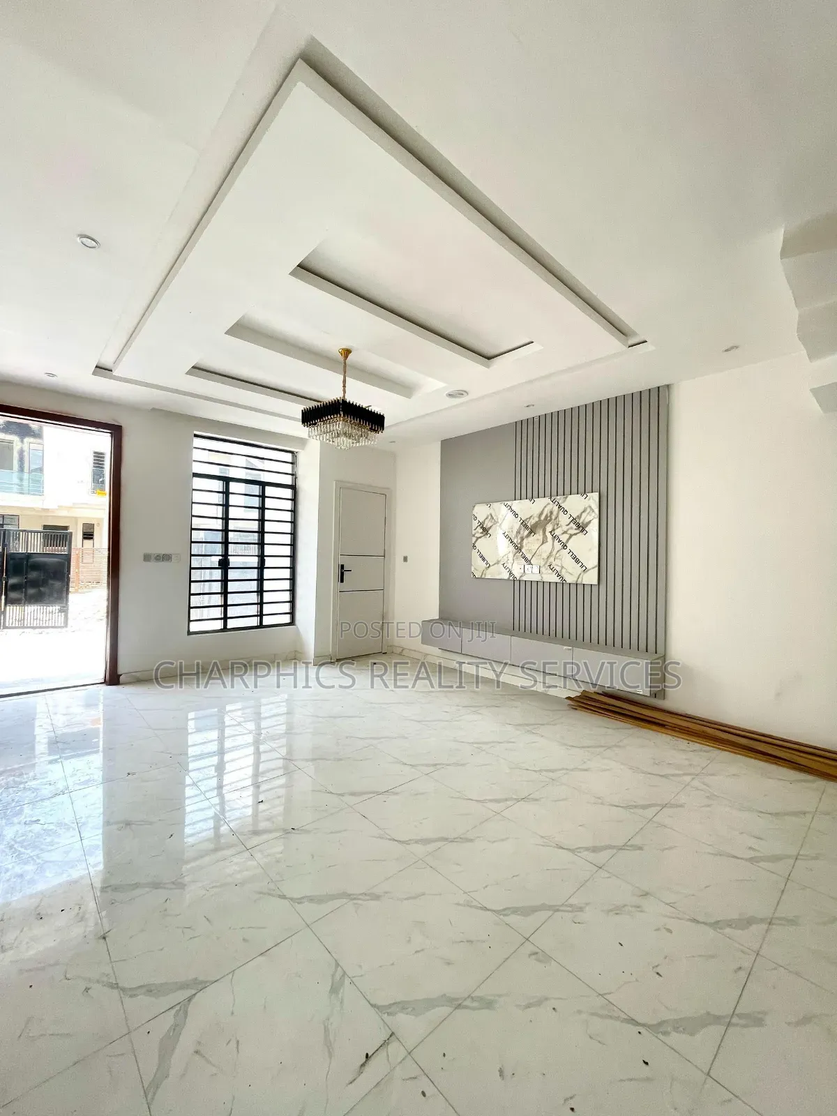 4bdrm Duplex in Ikota for sale in Ikota