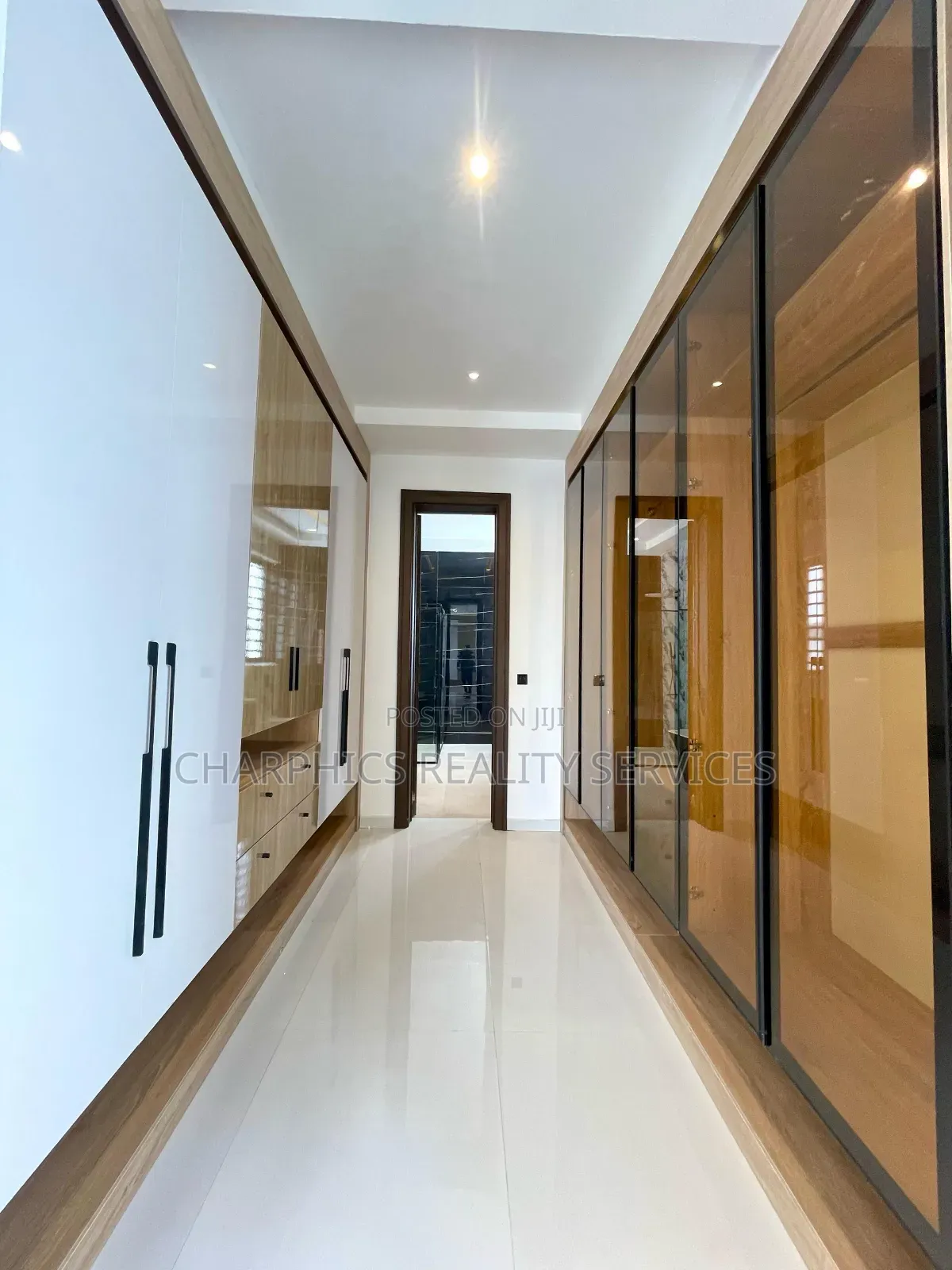 5bdrm Duplex in Lekki for sale in Lekki