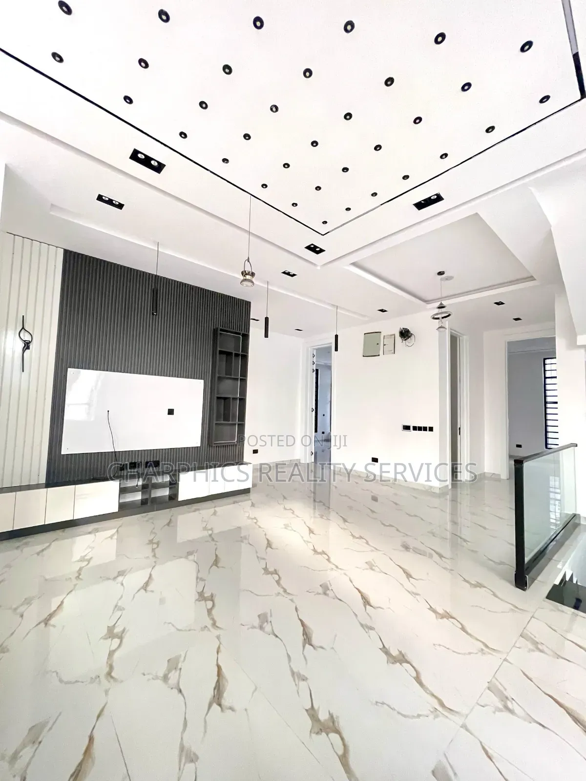 5bdrm Duplex in Osapa london for sale in Osapa london