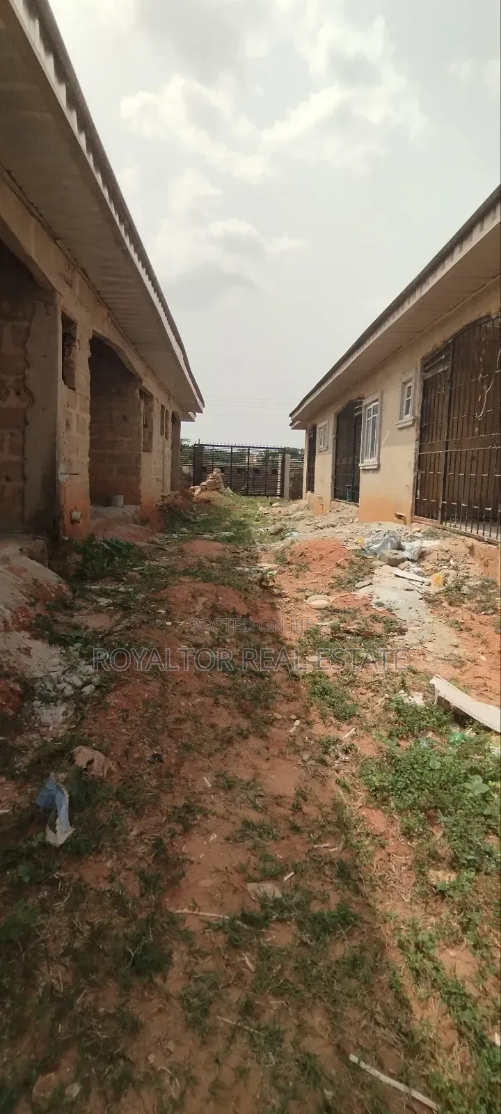2bdrm Block of Flats in Royaltor Real Estate, Benin City for sale in Benin City