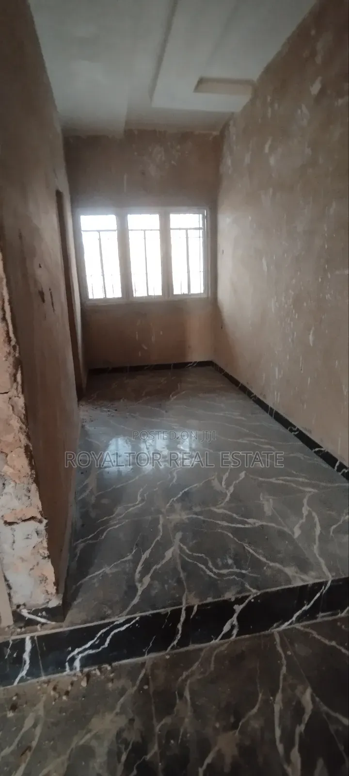 2bdrm Block of Flats in Royaltor Real Estate, Benin City for sale in Benin City