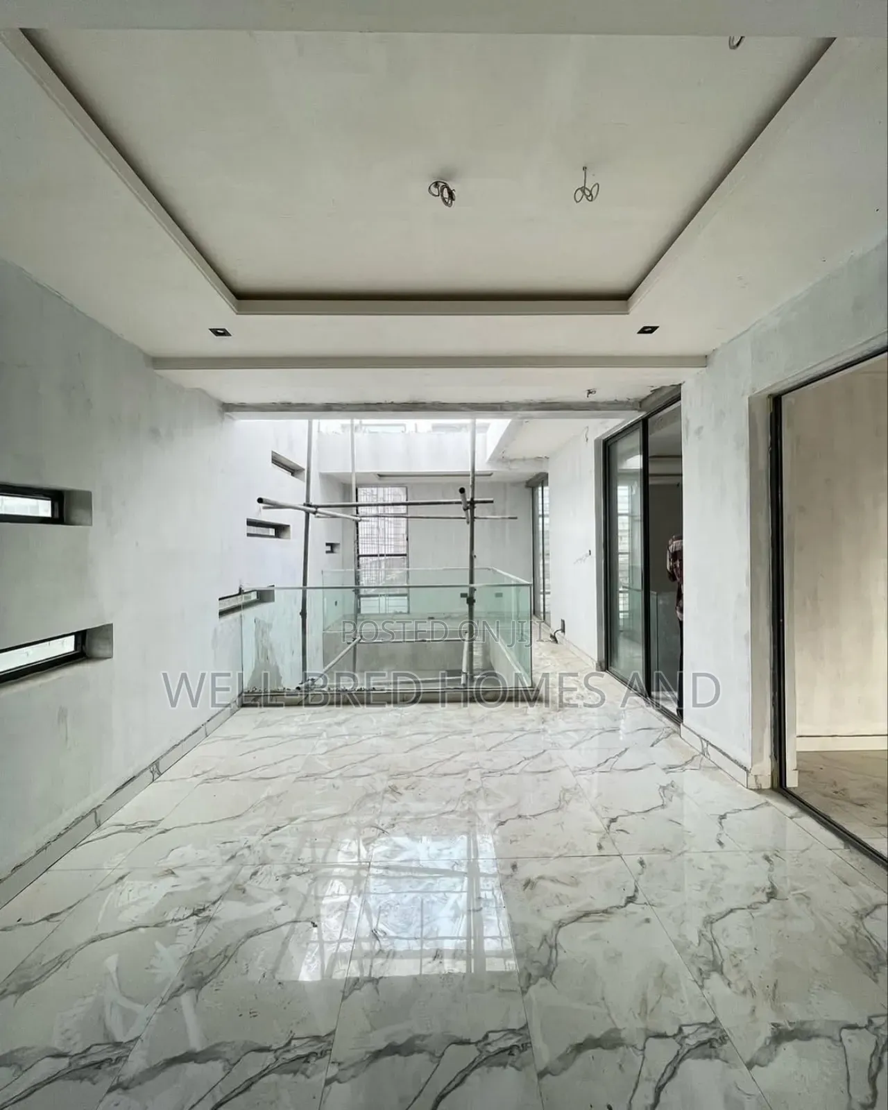 5bdrm Duplex in Lekki Phase 1 for sale in Lekki Phase 1