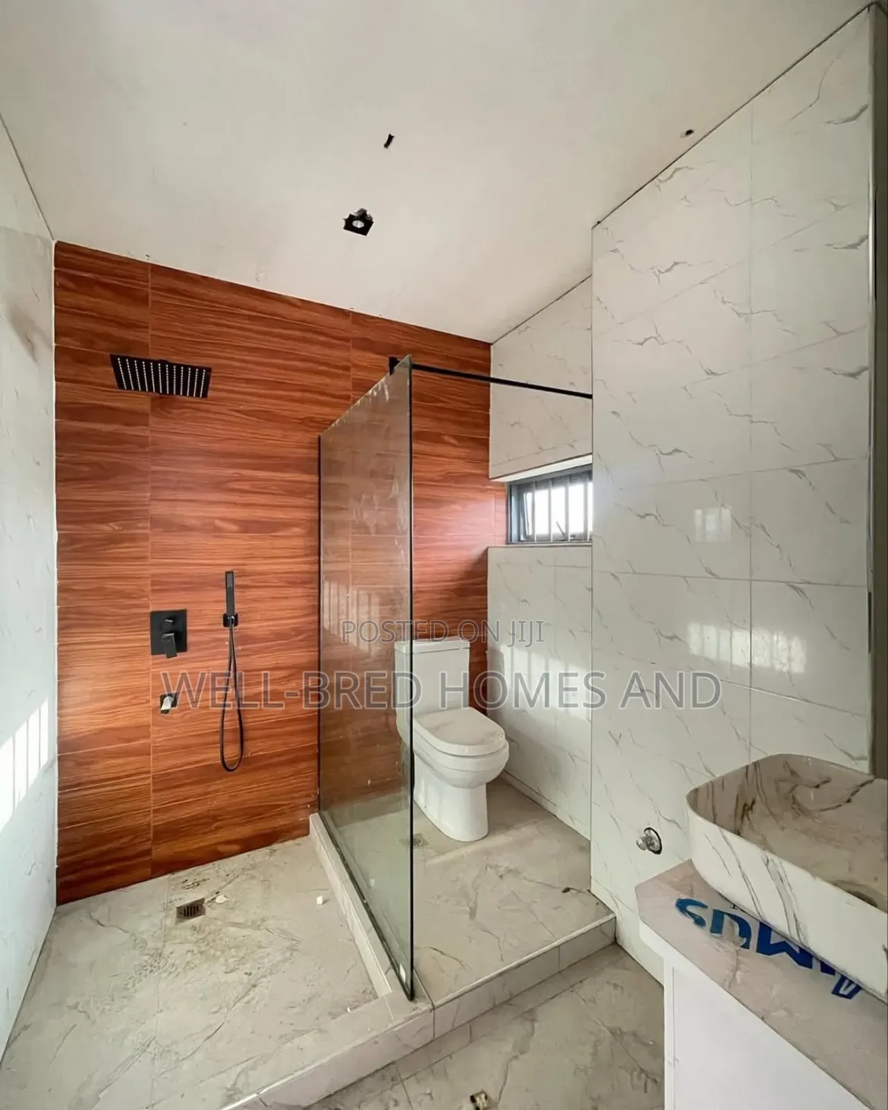 5bdrm Duplex in Lekki Phase 1 for sale in Lekki Phase 1