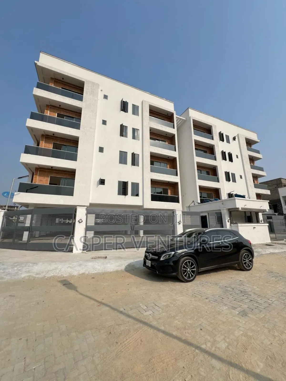 3bdrm Apartment in Meadow, Ikate for sale in Ikate