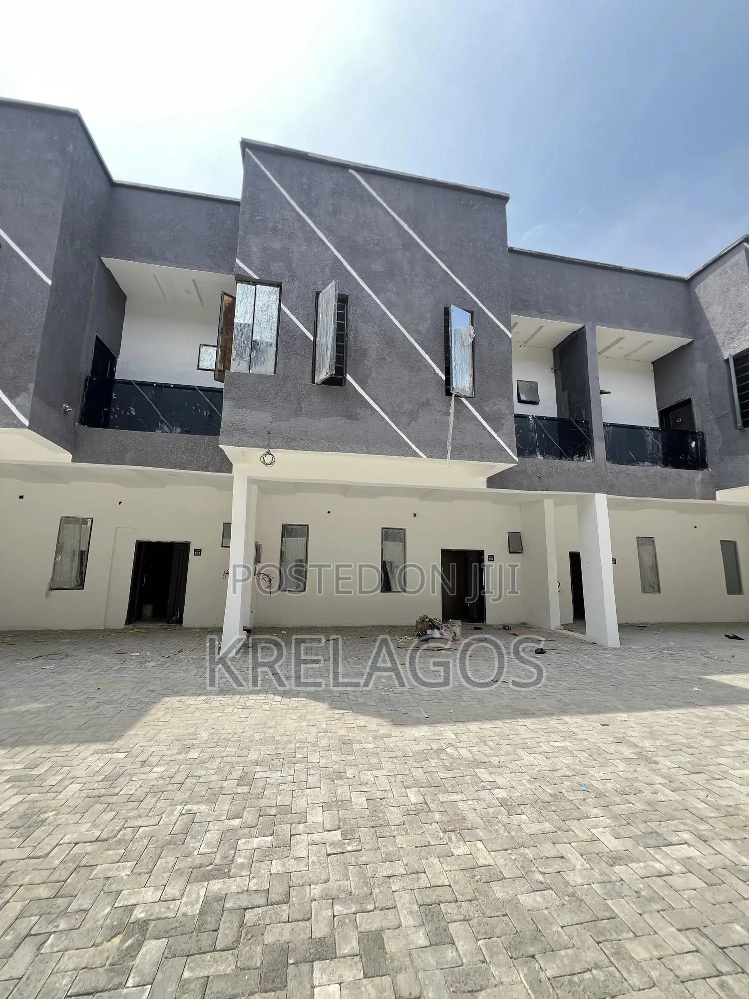 4bdrm Duplex in Abraham Adesanya Estate for sale in Abraham Adesanya Estate