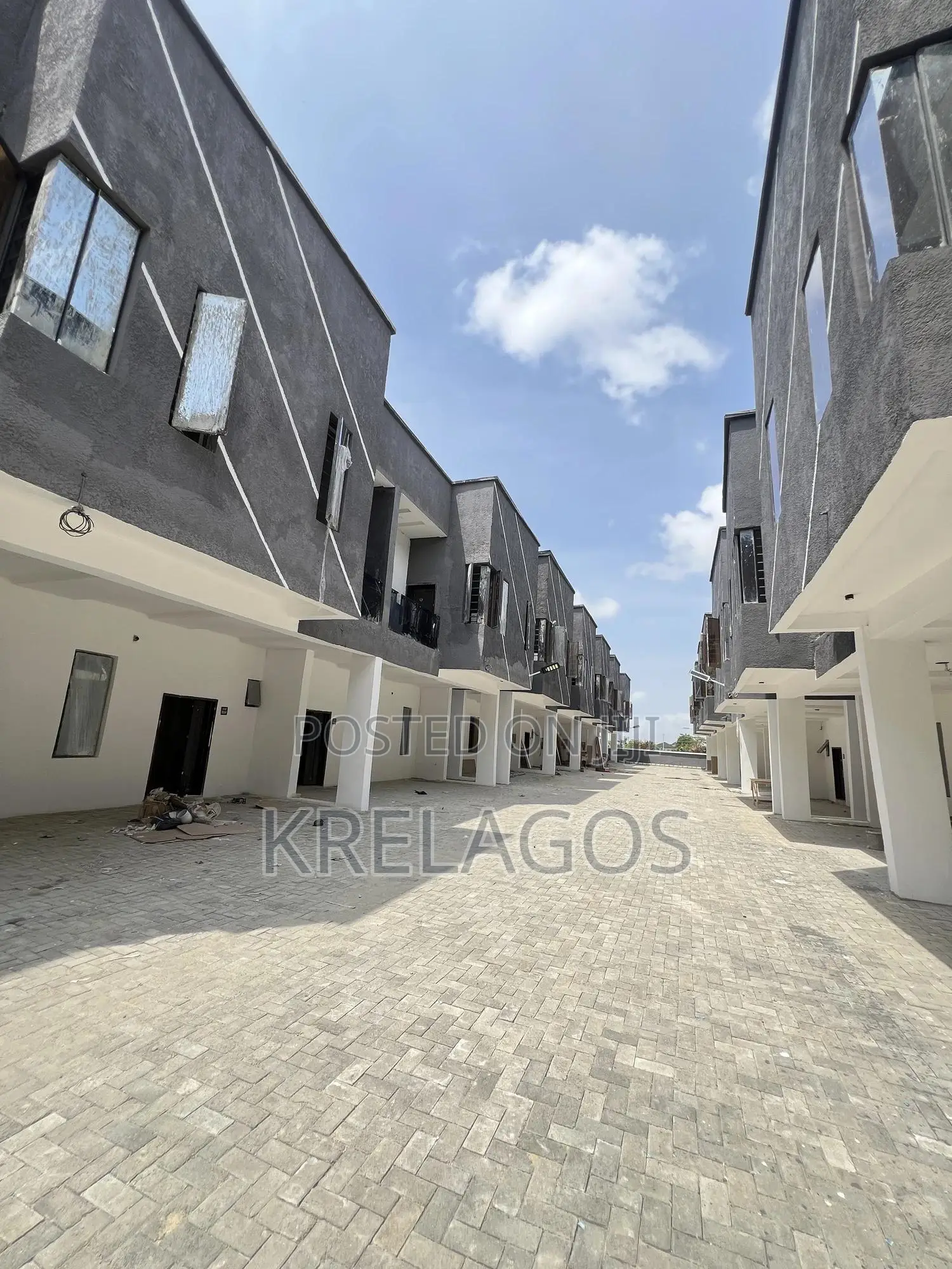 4bdrm Duplex in Abraham Adesanya Estate for sale in Abraham Adesanya Estate