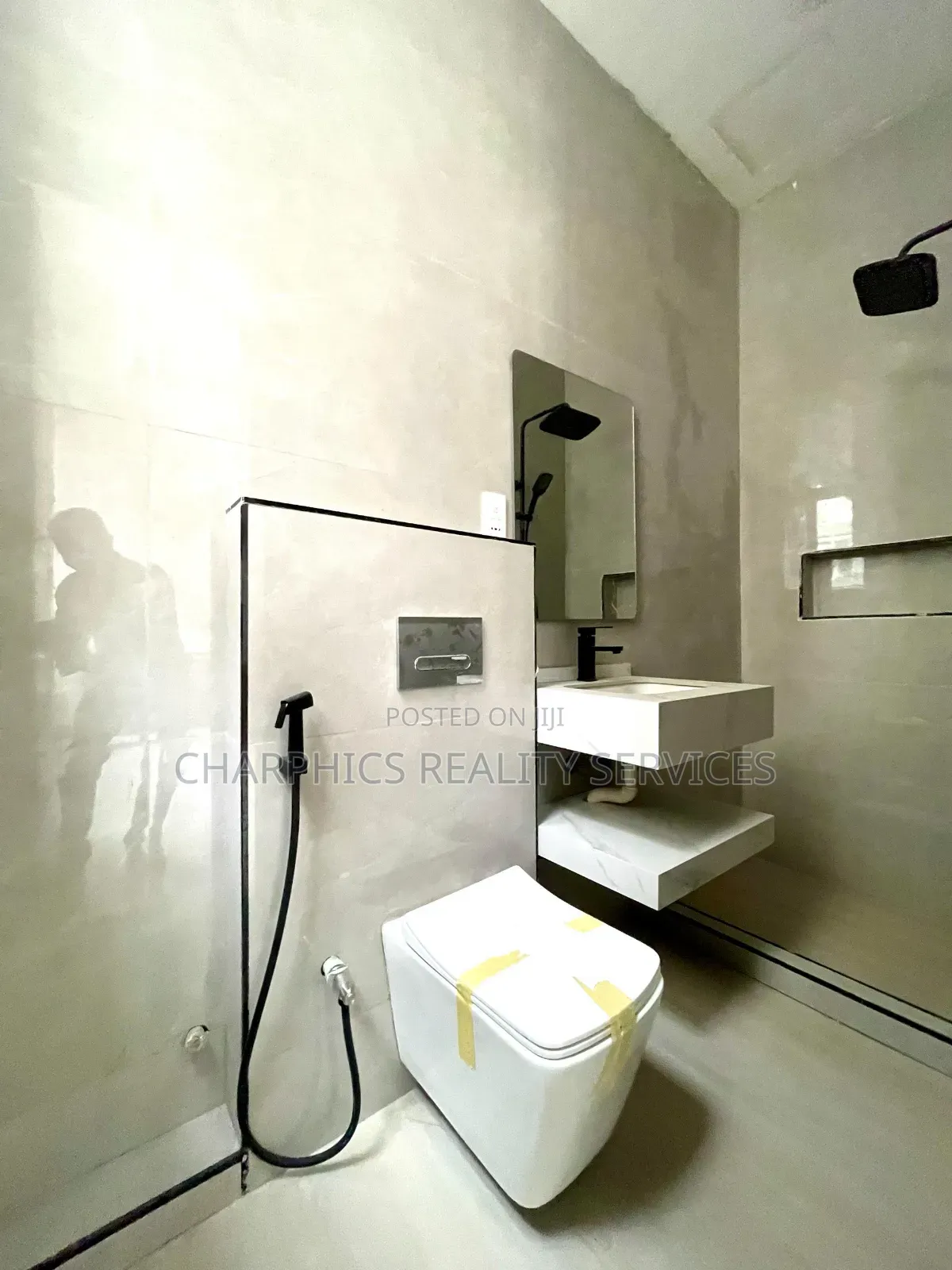 3bdrm Apartment in Lekki Phase 1 for sale in Lekki Phase 1