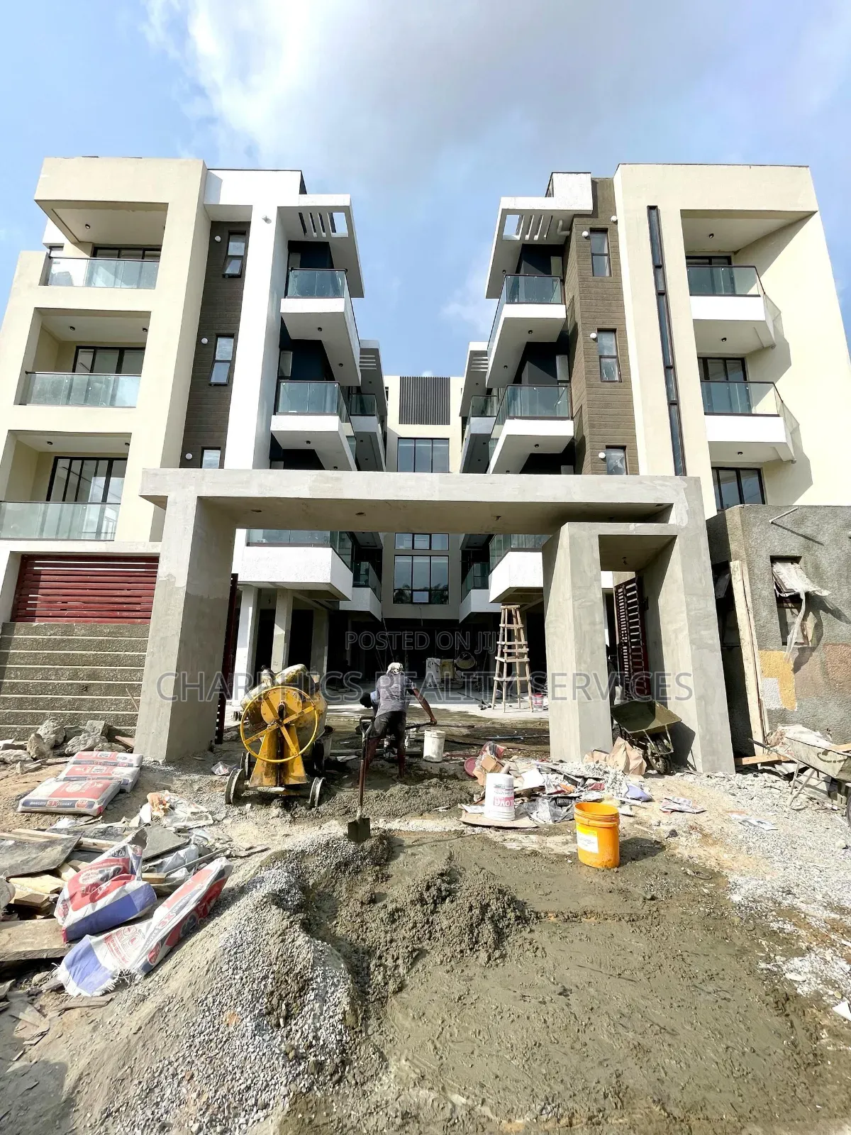 3bdrm Apartment in Lekki Phase 1 for sale in Lekki Phase 1