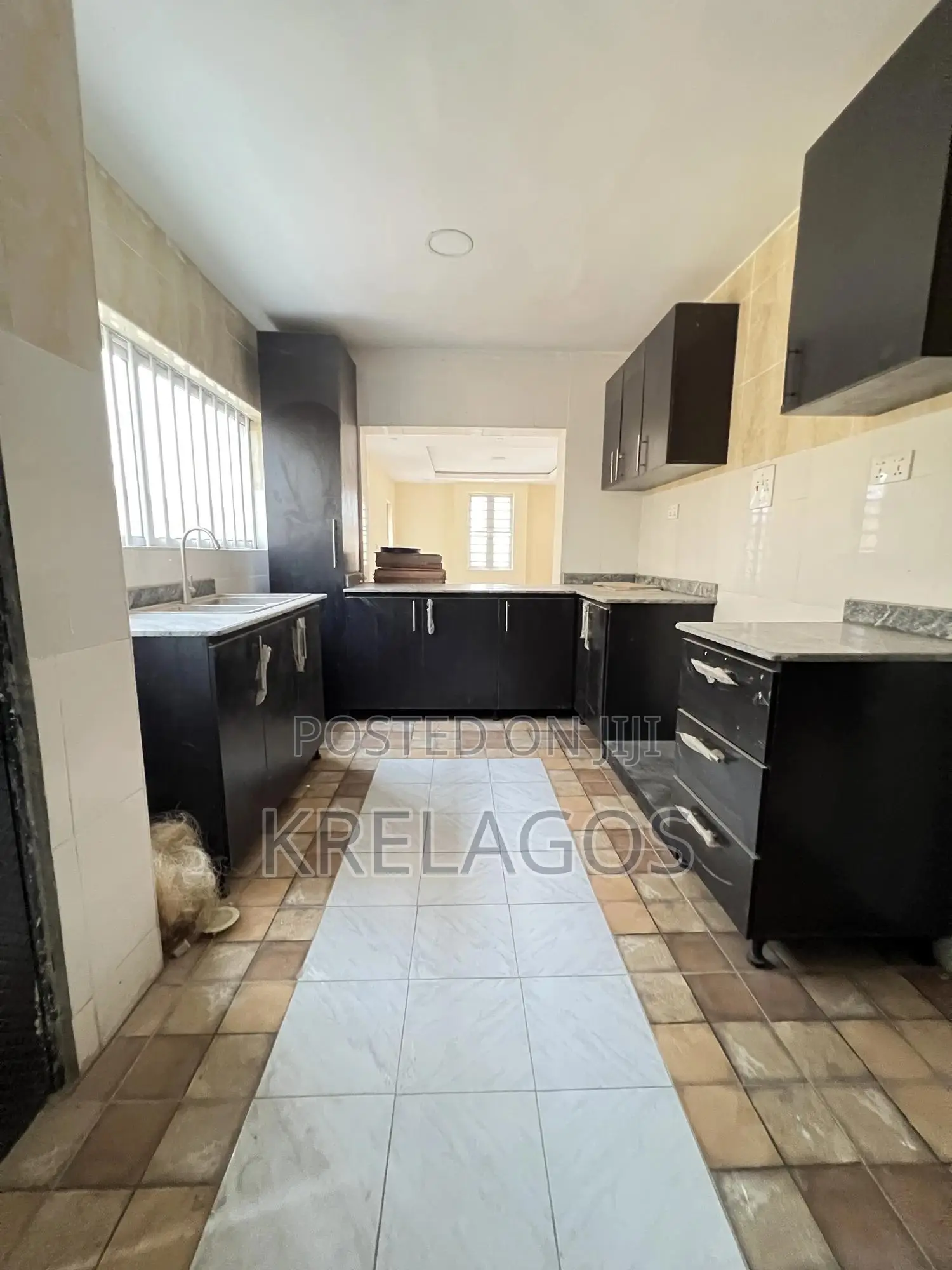 4bdrm Duplex in Ajah for sale in Ajah