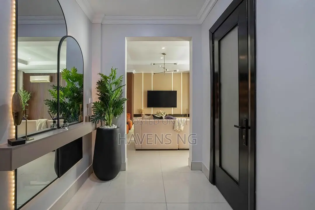 Luxury 2-Bedroom Maisonette With Office, Pool Gym in Lekki Phase 1