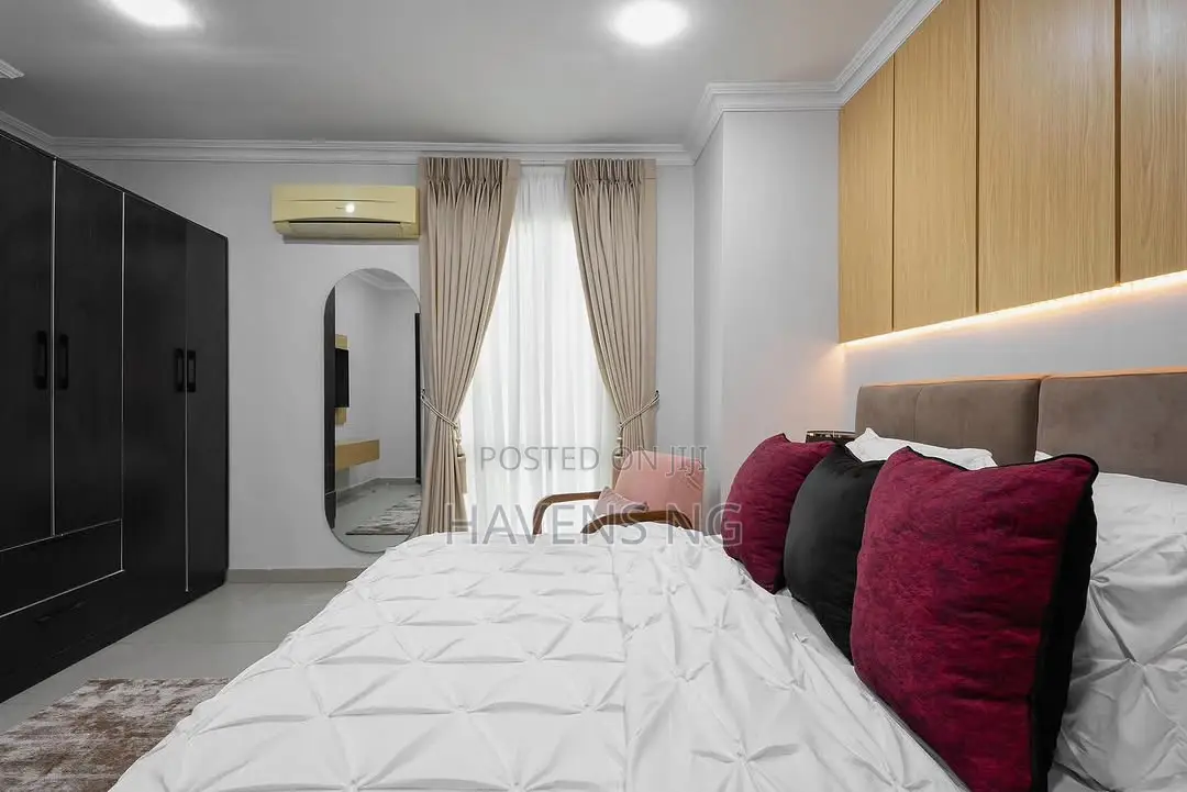 Luxury 2-Bedroom Maisonette With Office, Pool Gym in Lekki Phase 1