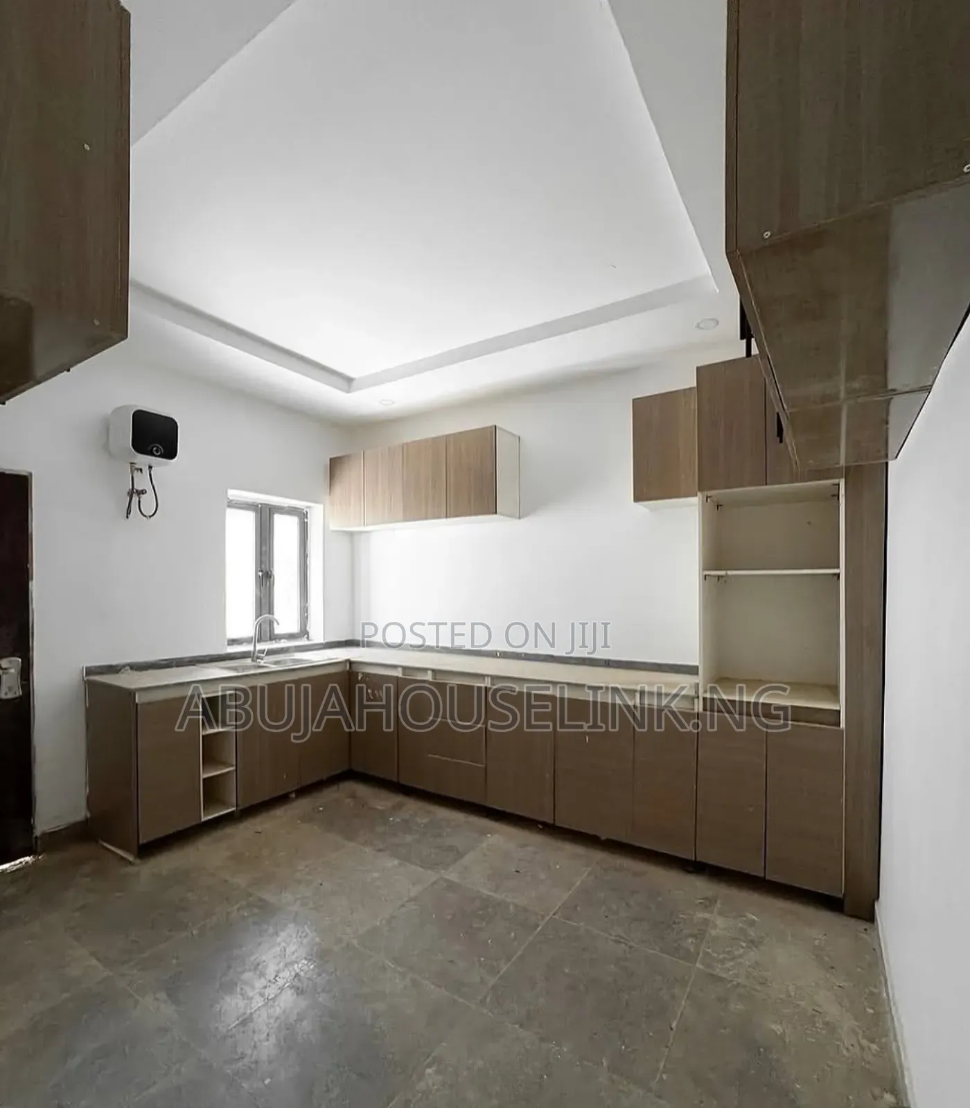 4bdrm Townhouse/Terrace in Jahi by Tarred Road for Sale in Jahi